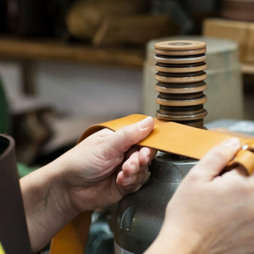 leather belt making workshop
