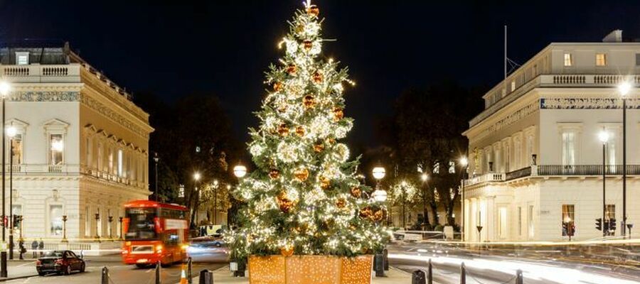 london by night christmas lights bus tour and hotel stay for two