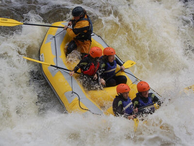 white water rafting on the river tummel experience day